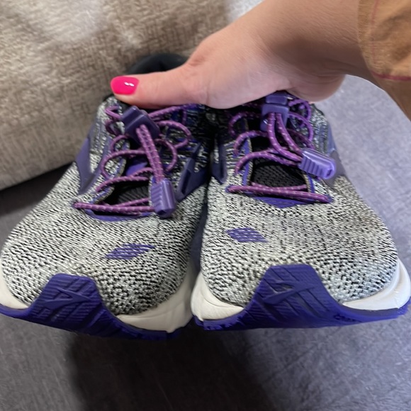 Brooks Adrenaline 19 Loft Running Shoes Sz 9 Gray/ Purple Excellent Condition - Picture 3 of 7